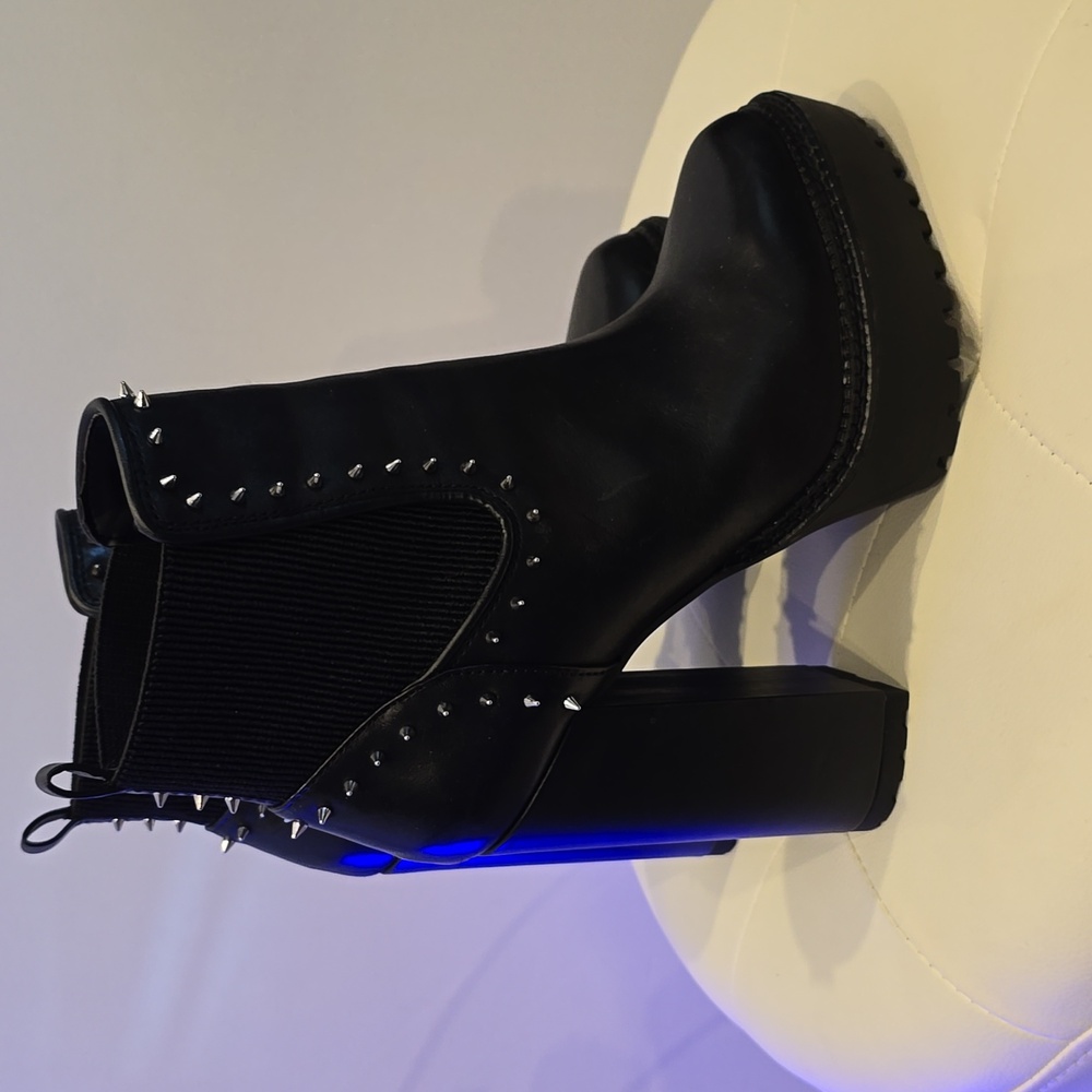 GIANNI Bini Raanta Studded Spiked Lug Sole Platform Boots Heel Black 9 1/2 NEW - Picture 4 of 7